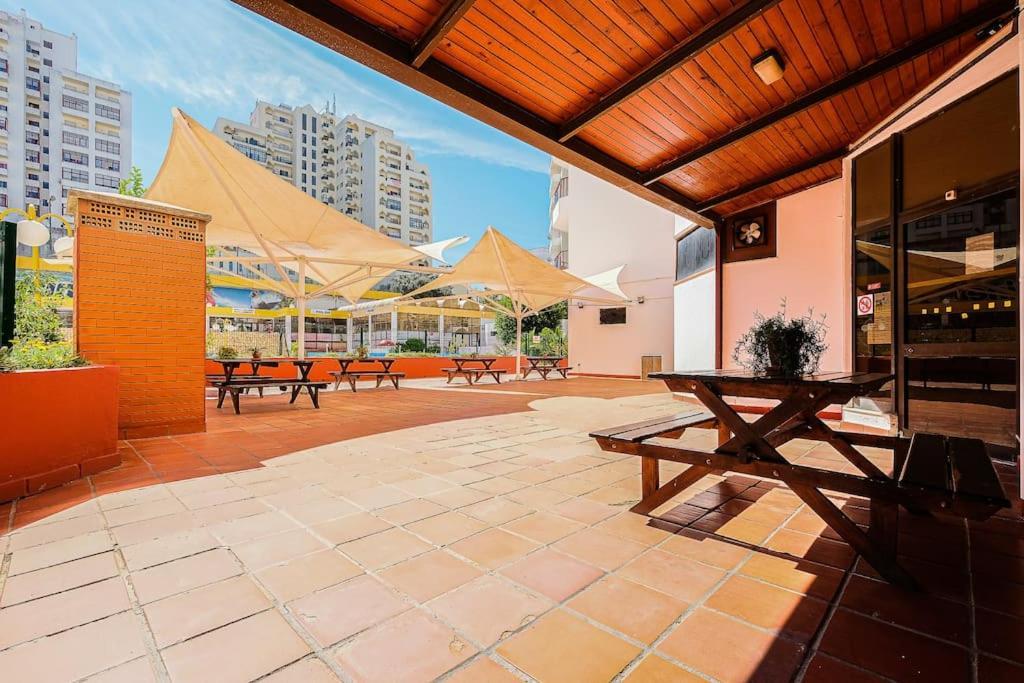 T2 With Pool, 300M From The Beach Portimão Εξωτερικό φωτογραφία